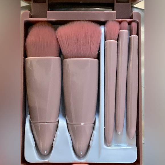 Travel Size Mini Makeup Brushes, travel Set 13 pieces, Airport friendly. - Picture 9 of 10